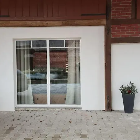 Auf Dem Hof Einer Historischen Muehle