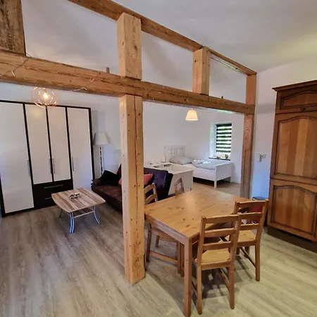 Auf Dem Hof Einer Historischen Muehle Apartment *